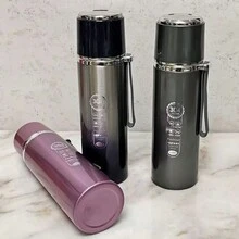 1個460毫升大容量不銹鋼杯，男女適用，真空保溫，適用於戶外攜帶和旅行 - 彩色 - 查看 5