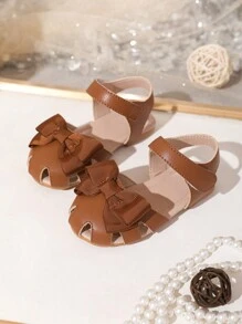 1pair Baby Girls' Hollow Out Flower Toe Design Hook And Loop Closed Clean Flat Shoes Suitable For Spring And Summer - Brown - View 3