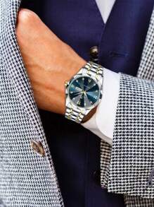 VA VA VOOM Relógio de quartzo masculino, com estilo elegante e luxuoso, com escalas de strass de feng shui, movimento de calendário duplo, com aplicações de aço inoxidável, luz noturna, nas cores azul e dourado, adequado para uso casual, elegante e para negócios, podendo ser utilizado como presente do Dia dos Pais ou para estudantes retornando à escola.