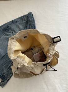 Geantă din material lejeră, de mare capacitate, elegantă, cu închidere cu șnur, curea lată și design de toc pentru școală, navetă și cumpărături