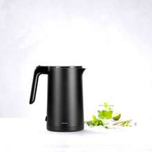 Zwilling Enfinigy 1.5 L Kettle - Black - View 3