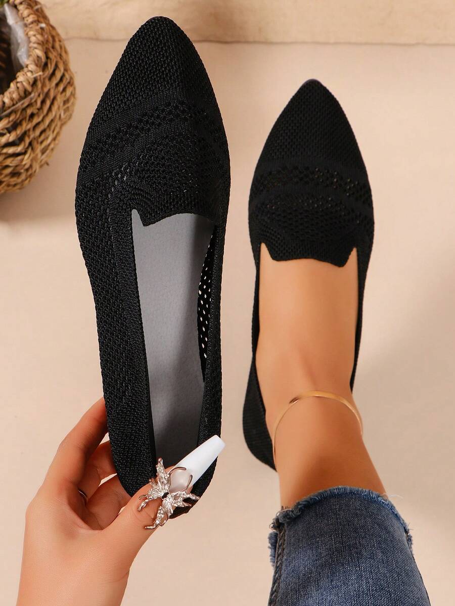 Pointed Knitted Comfortable Breathable Solid Color Flat Women's Shoes - Black - View 1
