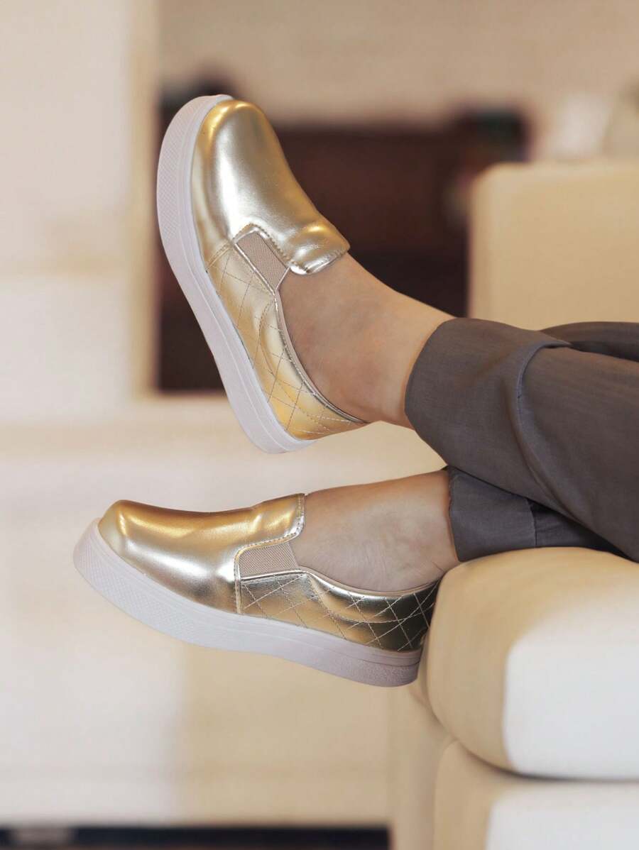Women's Flat Casual Easy-To-Fit Metallic Sneakers - 金色 - 查看 1