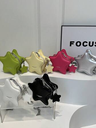 1入女生迷你星星圖案斜挎包，PU材質，拉鍊設計與鏈帶肩帶，適用於日常使用