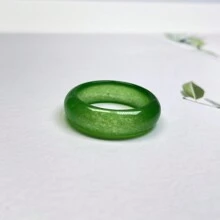 1件天然巴山玉戒指，環環相扣，時尚優雅的寶石女戒，可選擇多種顏色，尺寸一致，訂婚戒指，翠綠寶石珠寶，個性化媽媽禮物，送給她的禮物，手工打造的戒指。 - A - 查看 2