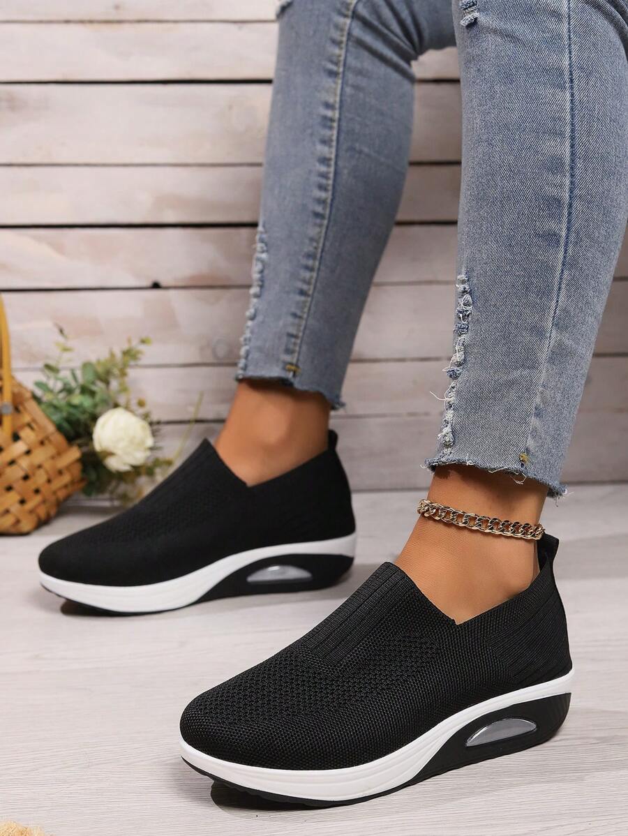 Nuevos zapatos de mecedora de punto transpirables, zapatos casuales antideslizantes para mamá, zapatillas de aire con malla y amortiguación clásicas y de moda para mujer - Negro - Ver 1