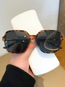 1 paire Lunettes de mode classiques rétro carrées pour femmes avec esthétique élégante, accessoires de mode convenant pour les vacances, le shopping et le port quotidien