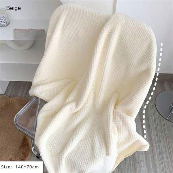 A Beach Towel; Coral Velvet, 140 * 70cm, Soft And Comfortable, Suitable For Beaches, Bathrooms, And Outdoor Activities