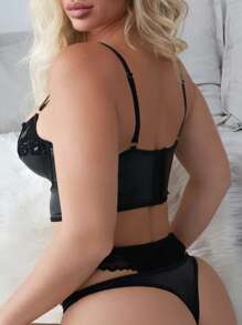 Women's Sexy Lace & Leather Lingerie Set With Underwire - Black - View 4