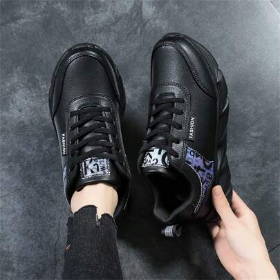 女廚師防油防水純黑軟底廚房防滑工作鞋運動休閒全黑女鞋2024新款輕便透氣吸震跑步鞋軟底長時間站立工作鞋扁平底工作鞋女性防滑長時間站立廚房鞋41號黑色後空廚師工作鞋，踏著黑色的感覺，女性秋冬新款全配以粗身運動鞋防滑軟底工作鞋防水皮革運動鞋女麥當勞長時間站立腳春秋黑色工作鞋不滑滑墊母親廚房鞋女不滑軟底旅行運動鞋女黑色扁平輕便休閒跑步鞋工作鞋