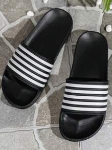 Men Flip Flops & Slides - Hitam - View 5