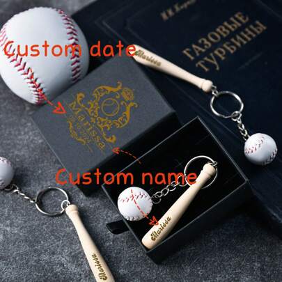Personalisierter Baseball Schlüsselanhänger, Baseball Geschenk, Team Geschenk, benutzerdefinierter Mini-Baseball-Set, einzigartiger Rucksack Schlüsselanhänger, Geschenk für Trauzeugen, Geschenk zum Vatertag, graviert, Edelstahl, farbig, süß, niedlich, lustig, Kawaii, Y2K, stilsicher, unisex, lässig, individuell, personalisiert, einzigartig, maßgeschneidert, ideale Geschenke für ihn, ideale Geschenke für sie, sie, Freund, Freundin, Familie, Freunde