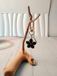 HAILIAN Llavero con forma de flor de cerezo hecho de aleación, con bonita y elegante flor y placa cuadrada, adecuado para colgar en bolsos, como llavero para coches y como regalo para cumpleaños y festividades en pareja. Incluye luz.