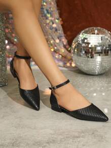 Scarpe da donna con tacco basso/largo, collo basso, punta appuntita, slip-on, con design traforato, adatte per lavoro e ufficio