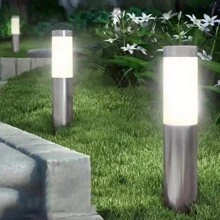 1 pieza Elegante Luces LED solares de acero inoxidable - Resistente al agua, diseño moderno para iluminación del jardín, patio y césped