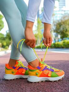 Bequeme Sportschuhe für Studentinnen mit rutschfester Sohle, Schnürung, modischen und vielseitigen Sneakers für gelegentliches Laufen - Orange - Übersicht 4