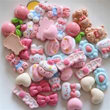 10 件混合可爱卡通猪形树脂 DIY 装饰配件，适用于耳环、发夹、文具、手机壳、钥匙扣、镂空木屐饰物、冰箱贴、珠宝制作用品，配有双面胶 - 彩色 - 查看 9
