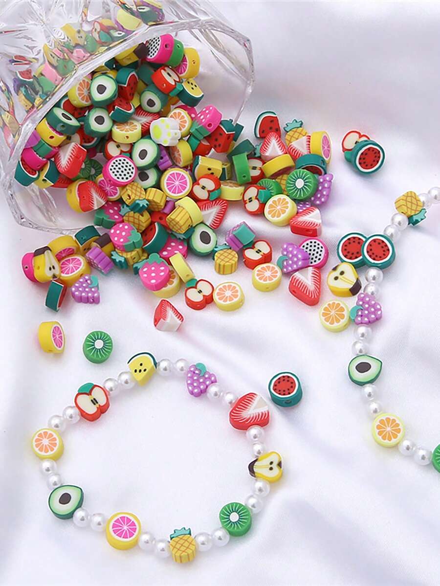 100 piezas de cuentas de arcilla de animales de caricatura al azar para accesorios de joyería DIY