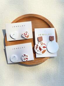 1pair Women's Maple Leaf, Fallen Leaf & Dead Leaf Printed Terracotta-Like Round Acrylic Earrings/Studs, Swinging In The Wind