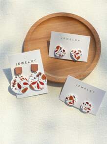 1pair Women's Maple Leaf, Fallen Leaf & Dead Leaf Printed Terracotta-Like Round Acrylic Earrings/Studs, Swinging In The Wind
