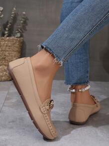 Women's Metal Chain Decor Flat Shoes Round Toe Casual Slip-Resistant Apricot Loafers For Spring And Autumn