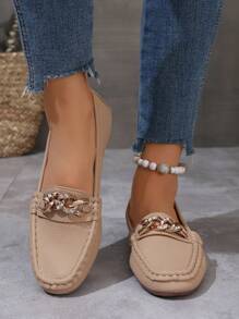 Women's Metal Chain Decor Flat Shoes Round Toe Casual Slip-Resistant Apricot Loafers For Spring And Autumn