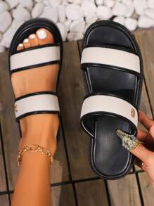 2024 New Summer Black Platform Slippers For Women, Fashionable Open Toe British Style Outdoor Sandals, Flat Casual Shoes With Color-Block Straps