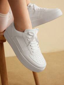New Fashion Spring And Autumn Casual Sports Shoes, Thick Soled Elevator Sneakers For Teens And Skateboarding, White