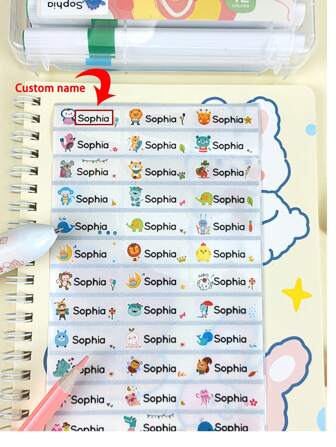 100 etiquetas personalizadas con nombre para papelería escolar, etiquetas de animales de dibujos animados resistentes al agua, etiquetas personalizadas resistentes al agua, selladas, sin planchar, reutilizables, adhesivas, exquisitas, lindas, adorables, coloridas personalizadas, únicas, regalos ideales para él, ella, familia, amigos, hijo, hija, estudiantes escolares para aniversarios, para el Día del Niño, para cumpleaños, esenciales escolares y del hogar