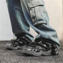 New Men's Shoes Casual Korean Street Style Sports Shoes Retro American Style Skate Shoes Thick-Soled Breathable Comfortable Running Shoes Fashionable All-Match Simple Loafers