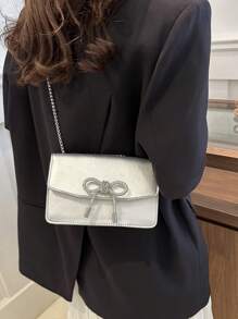 迷你时尚纯色可爱蝴蝶结小方包带链条单肩包，适合逛街，钱包，逛街，年轻女性，大学生，新人，白领。非常适合办公室，大学，工作，商务，通勤，户外，旅行和郊游 - 銀色 - 查看 4