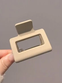 4 pièces Clips pour cheveux en plastique léger de taille moyenne noirs, blancs, marrons, kaki de 4,6 cm/1,81 pouces carrés. Accessoires capillaires élégants et polyvalents de couleur unie de haute qualité, convenant pour la sortie quotidienne, décontracté, la fête, les déplacements, les vacances, le lavage du visage, la douche, le maquillage, l'assortiment de tenues, les clips pour cheveux, les pinces à cheveux