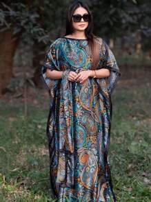 1pc Women Beach Accessories Green Paisley Printed Silk Imitation Sunscreen Elegant Long Robe, Suitable For Beach Vacation And Travel Accessories Women - Multicolor - View 3