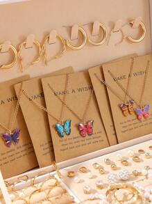 Conjunto de 99 piezas de colgantes minimalistas con diseños de mariposa, geométricos, retorcidos, perla falsa, corazón, infinito, multicapa, rhinestone y en forma de C para mujer, que incluye aretes, pendientes, aros y anillos, adecuado para citas, fiestas, uso diario, festivales, sin caja de regalo para San Valentín, mamá, madre, Día de la Madre