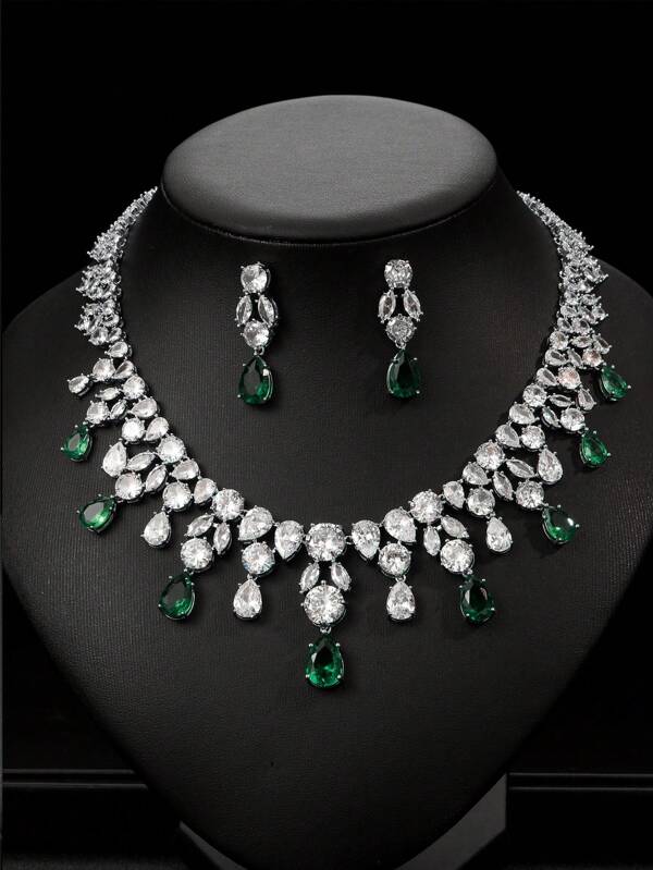 مجموعة قلادة وأقراط نمط أوروبي أمريكي من النحاس والزركون الكبير 1 مجموعة / 3 قطع، مخصصة للزفاف والحفلات المسائية. مجوهرات عالية المستوى مع تزيين قطرة مائية للارتداء في المهرجانات النسائية