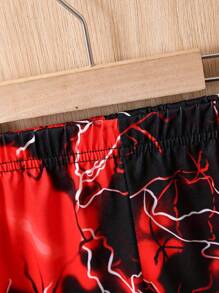 2pcs Young Boy Red Lightning Print Short Sleeve T-Shirt And Shorts Set - Comfy And Stretchable Outfit For Children