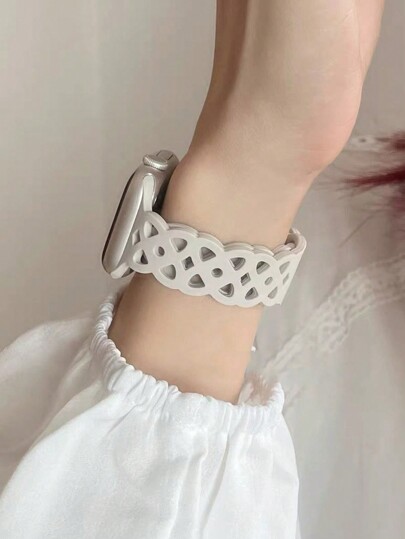 1pc Women Hollow Out Silicone Watchband Compatible With Apple Watch Band 40mm 38mm 42mm 41mm 44mm 46mm 45mm 49mm Fashion Smart Watch Replacement Apple Watch Strap For Series Ultra SE2 SE 10 9 8 7 6 5 4 3 2 1 Apple Watch Accessories