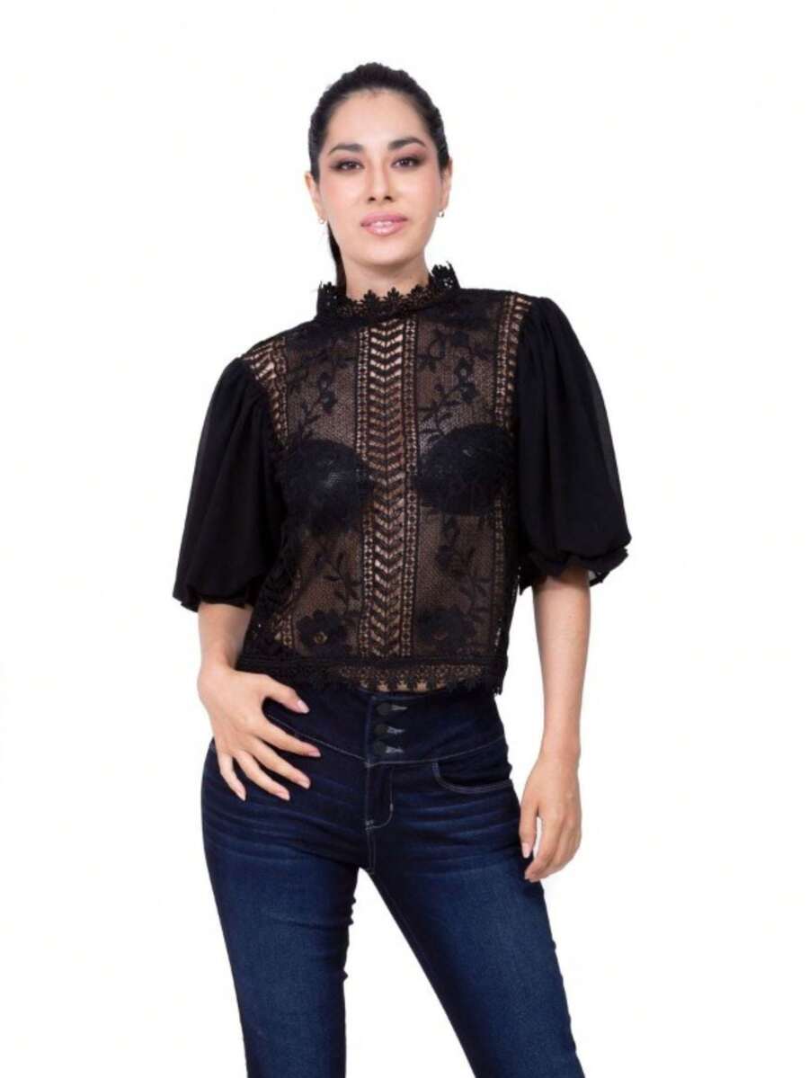 Blusa de Encaje Manga de campana 3/4 con Olanes Ultra Ligera Cuello de Encaje - Negro - Ver 1