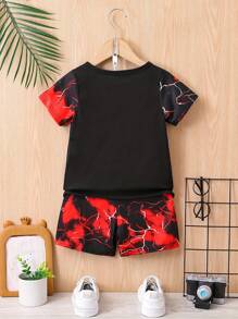 2pcs Young Boy Red Lightning Print Short Sleeve T-Shirt And Shorts Set - Comfy And Stretchable Outfit For Children