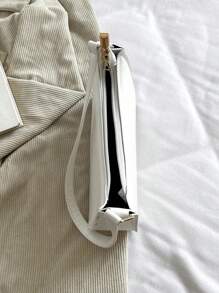 2026春夏新款时尚简约女士单肩包，休闲腋下包，纯白色手提包，适合日常使用、约会、送礼，适合年轻女性、大学生和上班族，非常适合办公室、学校、工作、商务和通勤等场合。 - 白色 - 查看 6