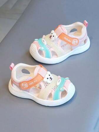 Sandalias para niños(unisex) de 1-4 años, suaves y transpirables, zapatos anticolisión para niños pequeños con suela duradera y antideslizante, puntera ancha, transpirable y absorbe sudor, evita pies malolientes