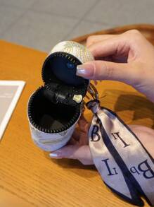 1pc Creative Handmade Embroidered Case Keychain For Women, Delicate Car Key Pendant, Bag Ornament, Coin Purse, Vintage-Inspired Mini Cosmetic Pouch, New Style Earphone Keychain Bag - Black - View 8