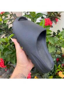 Chinelo Slide Nuvem Unissex Plataforma Antiderrapante Kim - Preto - Visão 5