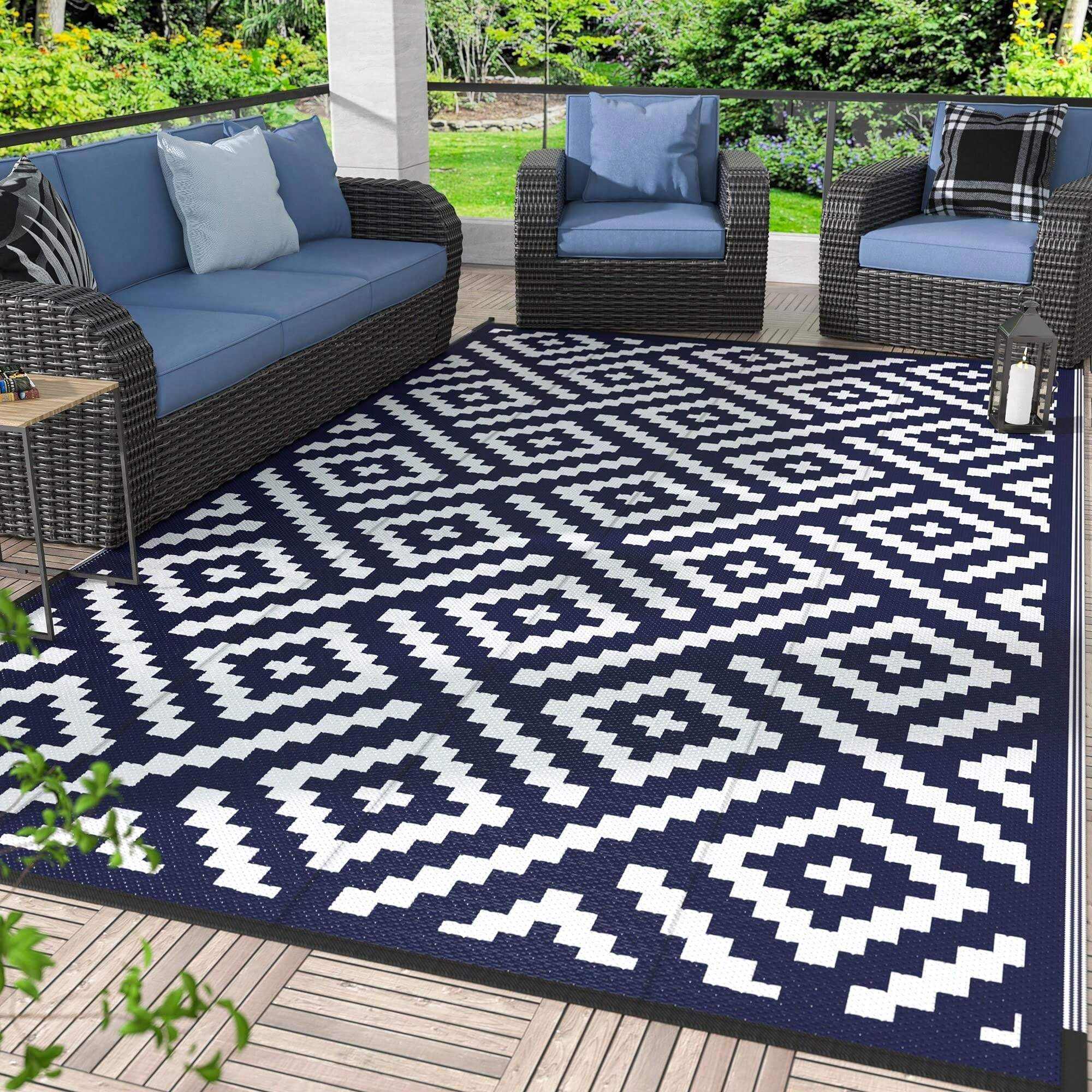 Outdoor Rug In 2 Sizes 40cm X 60cm (Small) & 160cm X 200cm (Large