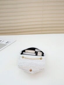 迷你时尚翻盖链条斜挎包，女士单肩邮差包，可装手机，适合送礼、度假、购物。 - 白色 - 查看 6
