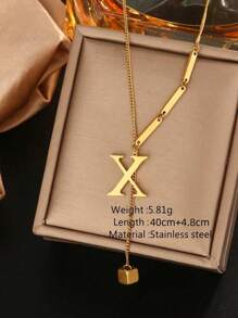 Collar dorado con colgante de borla minimalista de moda con letra de cubo de 26 piezas con estilo europeo y americano INS para mujer, hecho de acero inoxidable con baño de 18K, antidesvanecimiento, adecuado para uso diario y de festival en verano