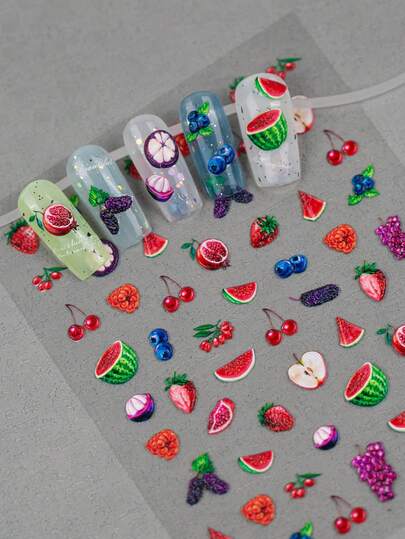 1 ark präglade nagelkonstklistermärken med läckra frukttema, inkluderar citron, exotisk frukt, apelsin, jordgubb, blåbär, regnbågsfrukt, vattenmelon, körsbär, granatäpple, vindruva, äpple, vattenmelon, frukt, körsbär, magisk frukt, isbitsmönster, lämplig för tjejer som gör-det-själv-nagelsalong.