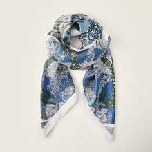 1pc Women's Elegant 90x90cm Plant & Floral Print Imitated Silk Scarf, Fashionable  Multi-Use Shawl, Windproof Warm Scarf, Sunscreen Beach Towel, Decorative Hairband & Necktie, Suitable For Daily Wear, Dates, Vacation, Travel, Photography And Festival Gifts - Multicolor - View 11