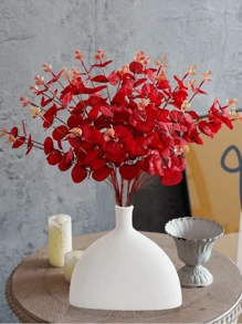 1 pièce Vase d'arrangement de fleurs de style nordique INS pour la décoration de la table de salon du meuble TV, vase de fleurs hydroponique blanc de style européen et minimaliste pour insérer des fleurs, décoration de tulipe pour une table de salle à manger et salon design unique