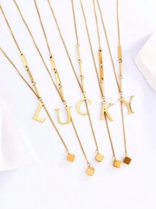 Collar dorado con colgante de borla minimalista de moda con letra de cubo de 26 piezas con estilo europeo y americano INS para mujer, hecho de acero inoxidable con baño de 18K, antidesvanecimiento, adecuado para uso diario y de festival en verano
